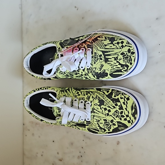 VANS: NWT Lady Vans lime green sneakers - Picture 2 of 8